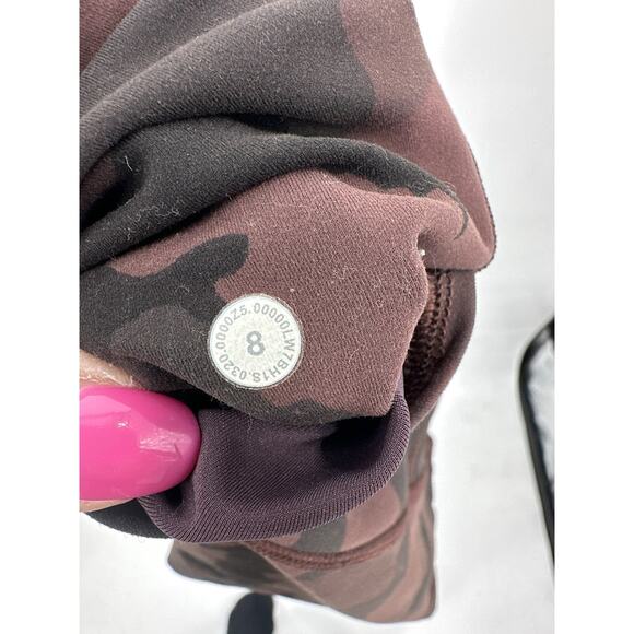 Lululemon Invigorate High-Rise Short 10" Heritage 365 Camo Brown Size 8 - Picture 7 of 7